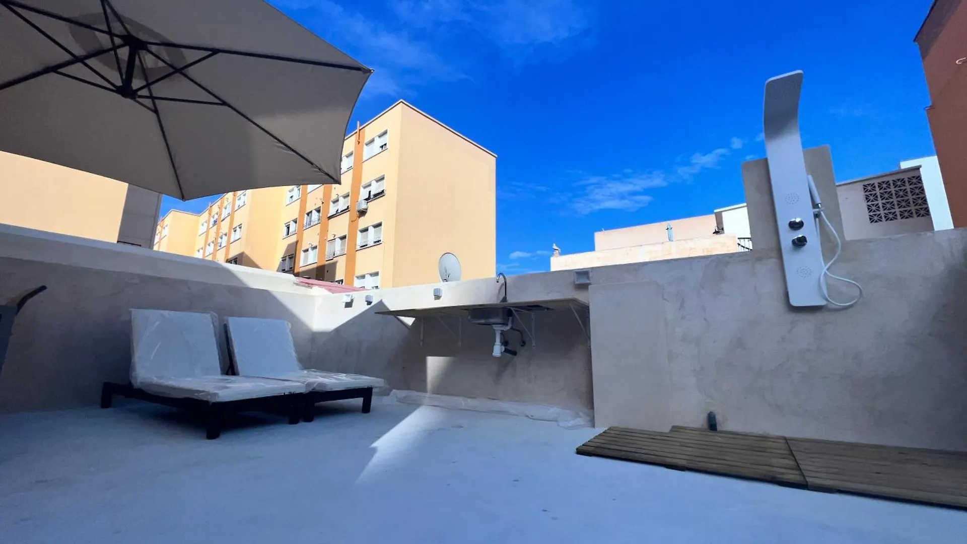 Modern Duplex Next To The Beach! Малага Испания